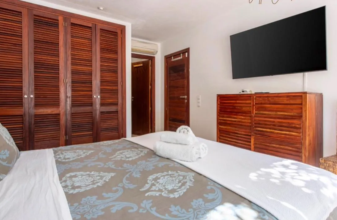 Villa Cala Tarida 0*, Кала Тарида